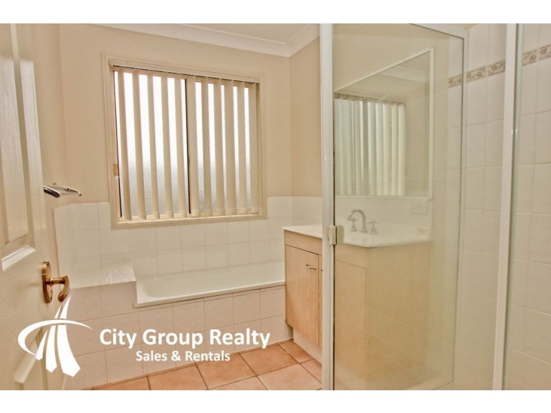 2 Frigate Street, Helensvale QLD 4212