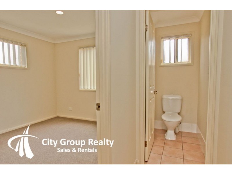 2 Frigate Street, Helensvale QLD 4212