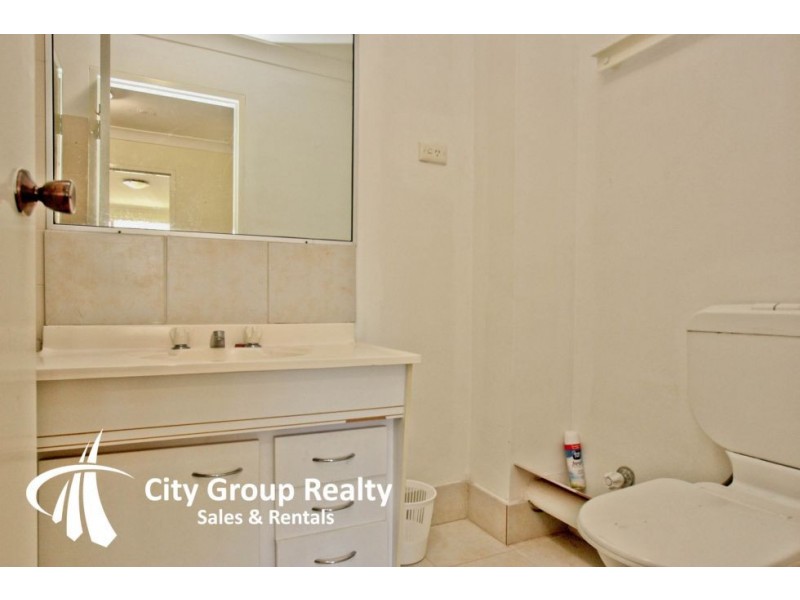 16 St Kilda Avenue, Broadbeach QLD 4218