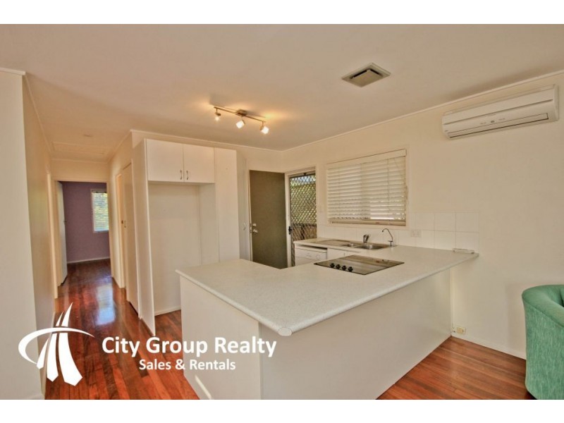 55 Pacific Ave, Miami QLD 4220