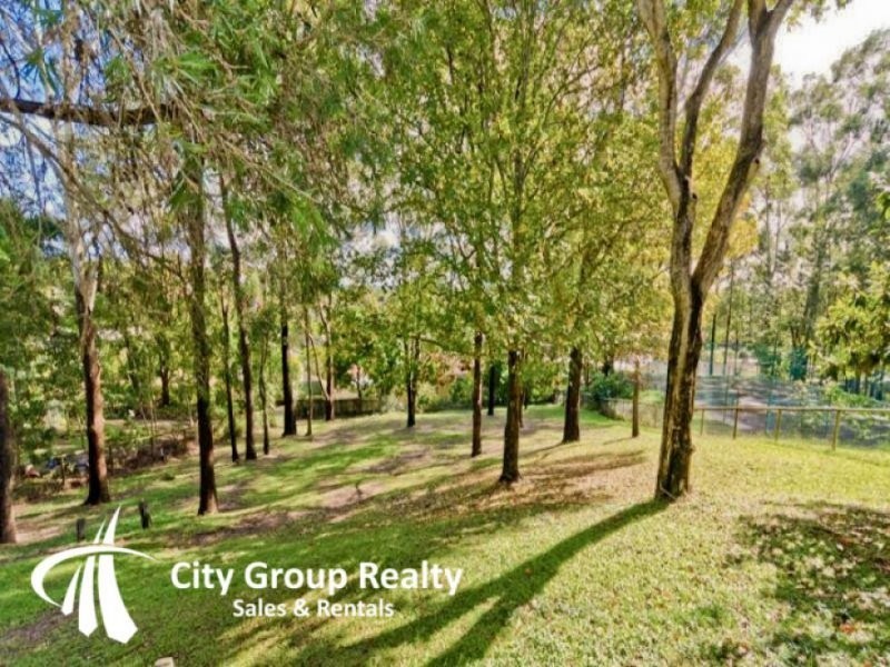 38 Hillview Parade, Ashmore QLD 4214