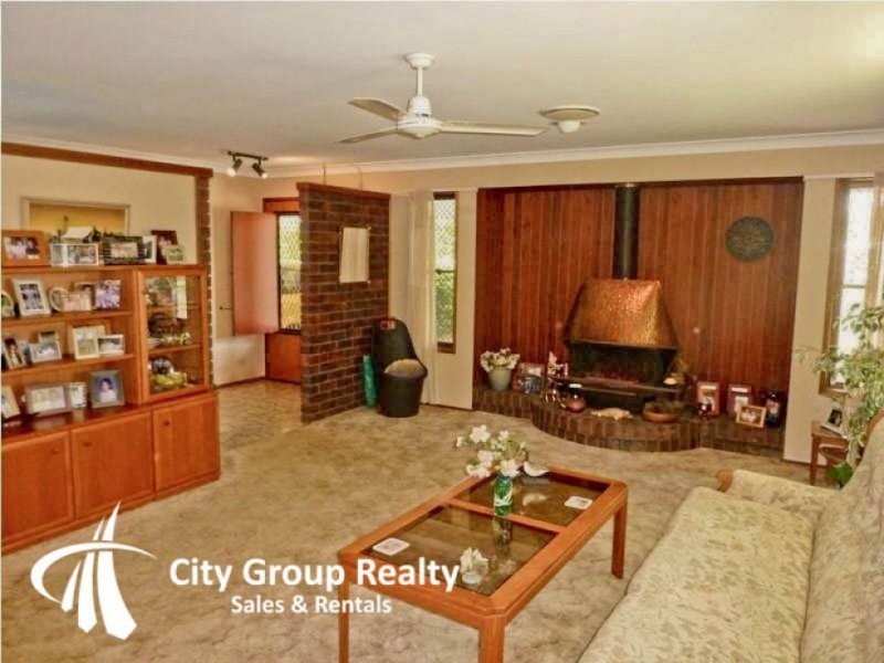 38 Hillview Parade, Ashmore QLD 4214