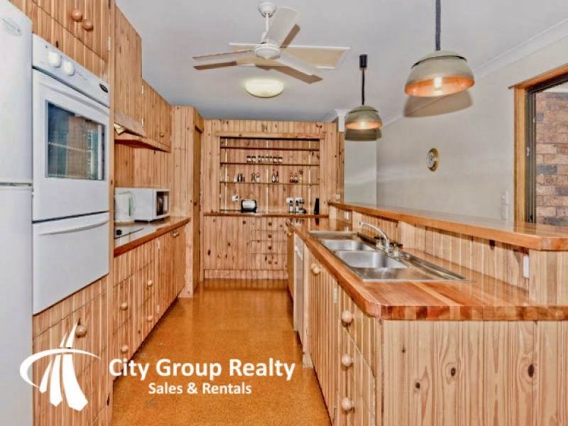 38 Hillview Parade, Ashmore QLD 4214