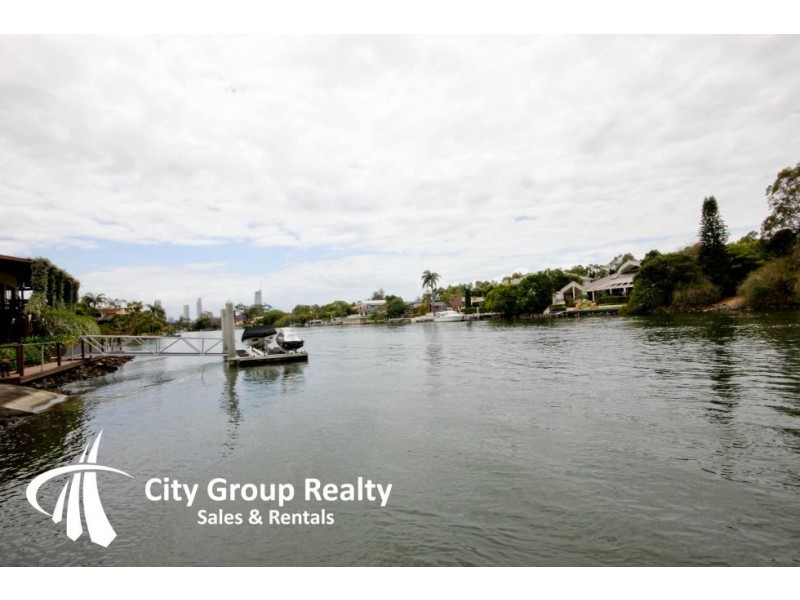18 Kookaburra Cres, Surfers Paradise QLD 4217