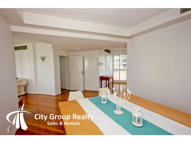 17 Peak Avenue, Main Beach QLD 4217