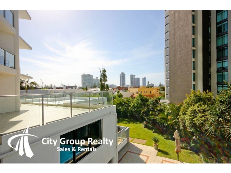 17 Peak Avenue, Main Beach QLD 4217