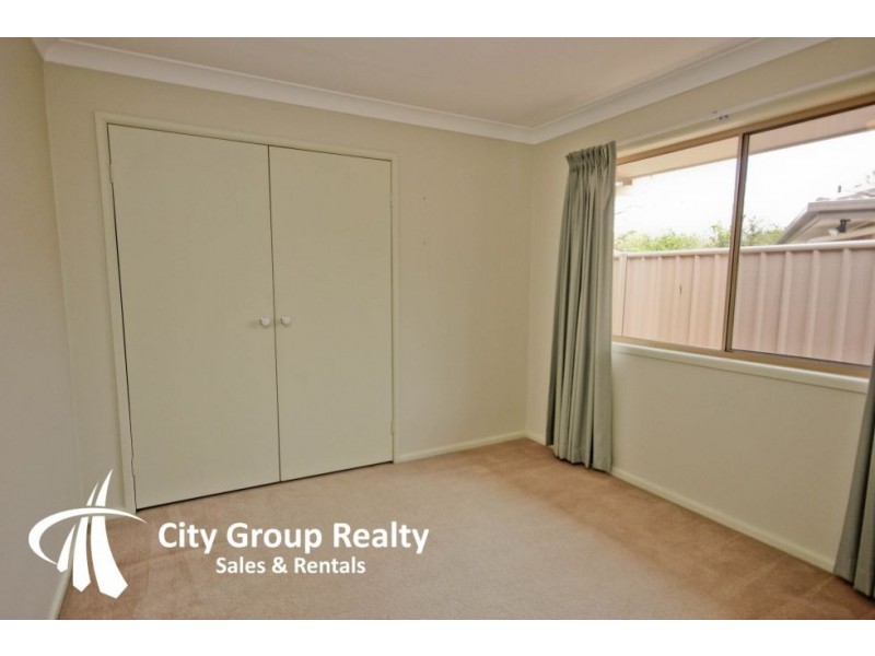 1 Chadstone Place, Robina QLD 4226