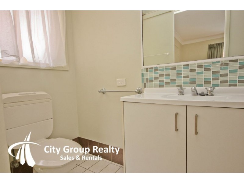 1 Chadstone Place, Robina QLD 4226