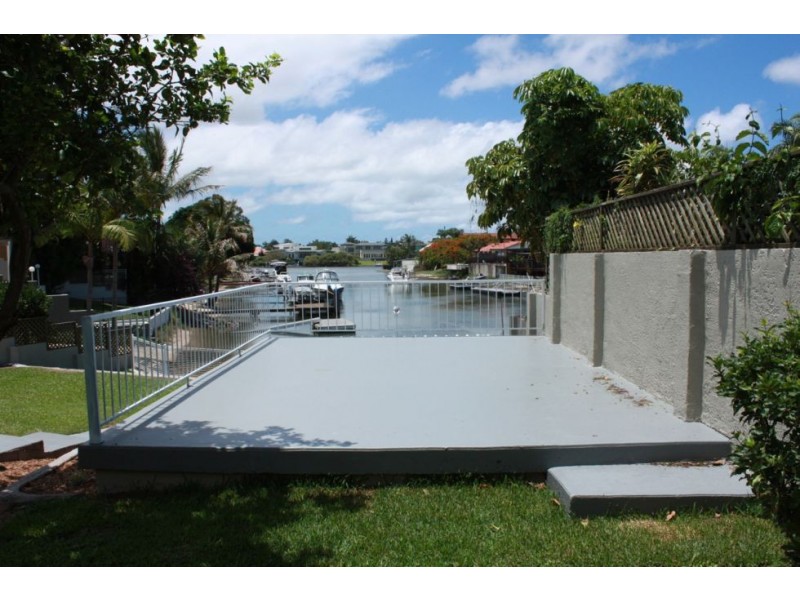 40 Cypress Drive, Broadbeach Waters QLD 4218