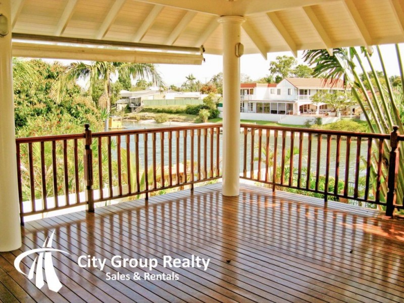 24 Gibraltar Dr, Isle Of Capri QLD 4217