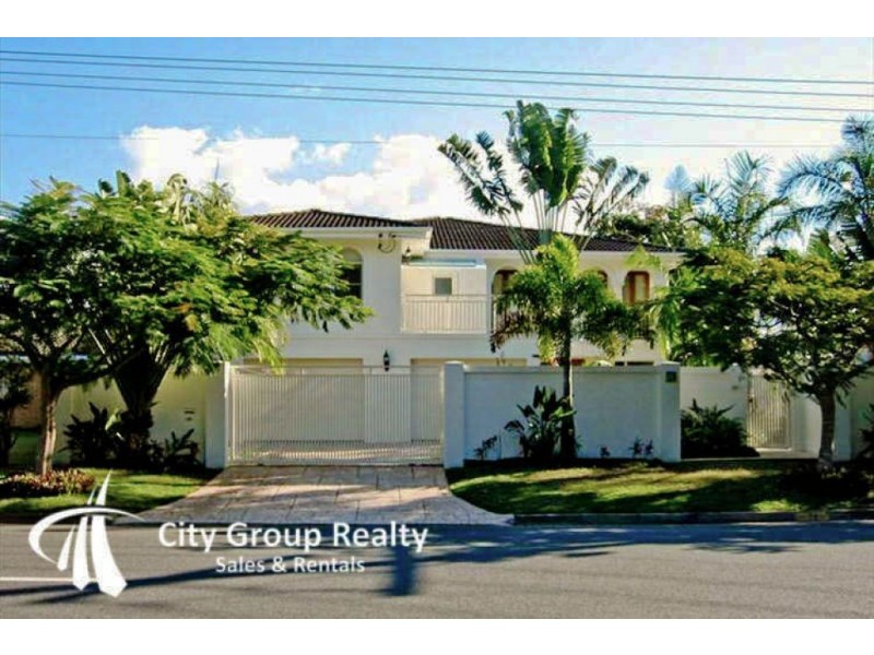 24 Gibraltar Dr, Isle Of Capri QLD 4217