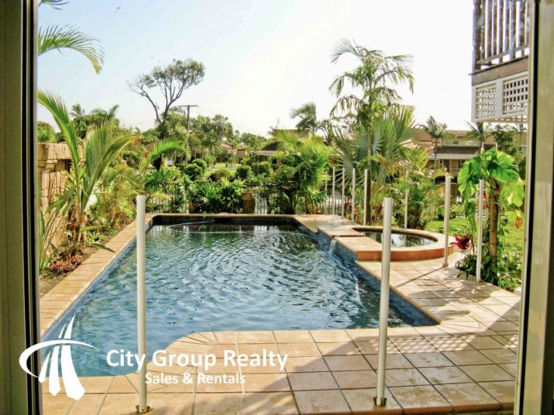 24 Gibraltar Dr, Isle Of Capri QLD 4217