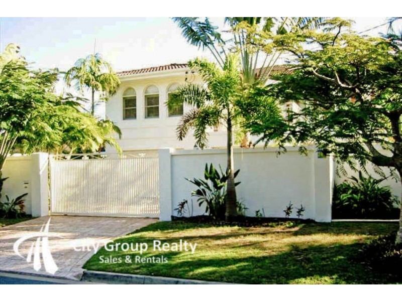 24 Gibraltar Dr, Isle Of Capri QLD 4217