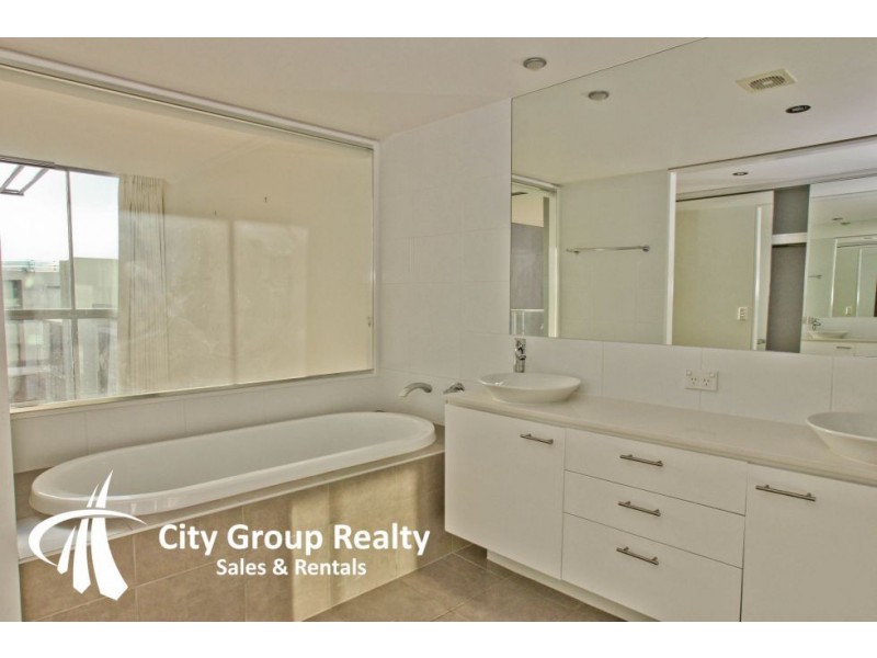 Broadbeach QLD 4218