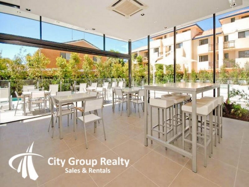 14 George Avenue, Broadbeach QLD 4218