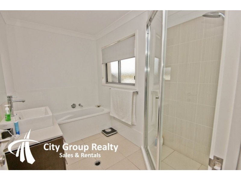 Varsity Lakes QLD 4227