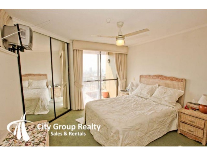 16/114 Marine Pde, Southport QLD 4215