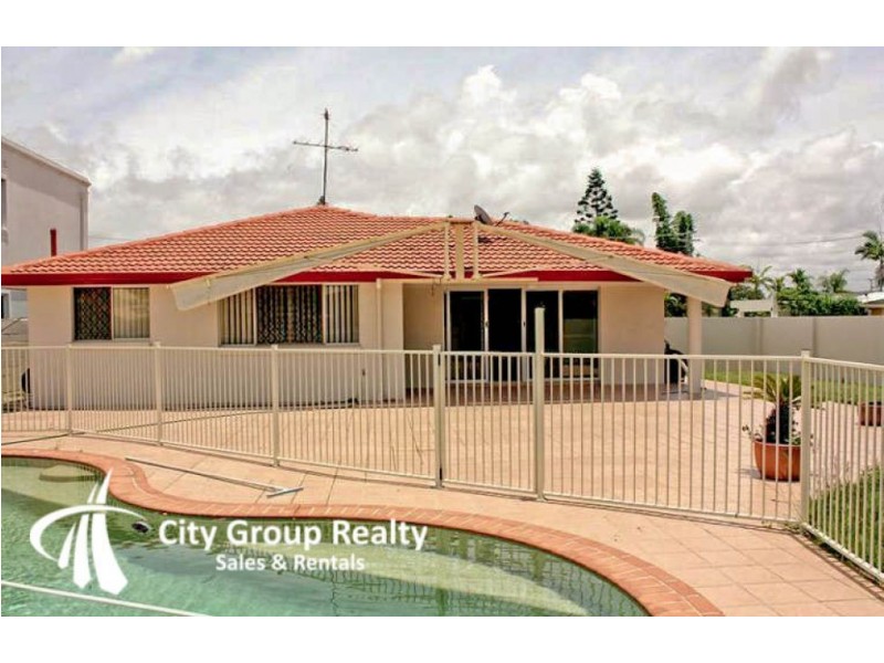 22 Beverly Cres, Broadbeach Waters QLD 4218