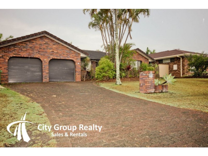 18 Redleaf Court, Burleigh Waters QLD 4220