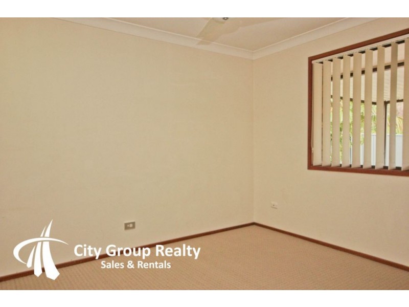 18 Redleaf Court, Burleigh Waters QLD 4220