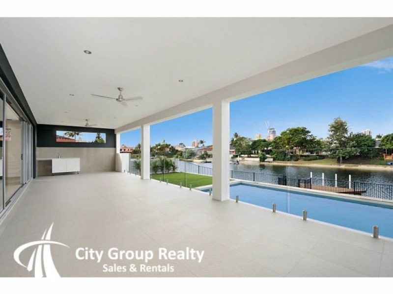 Broadbeach Waters QLD 4218
