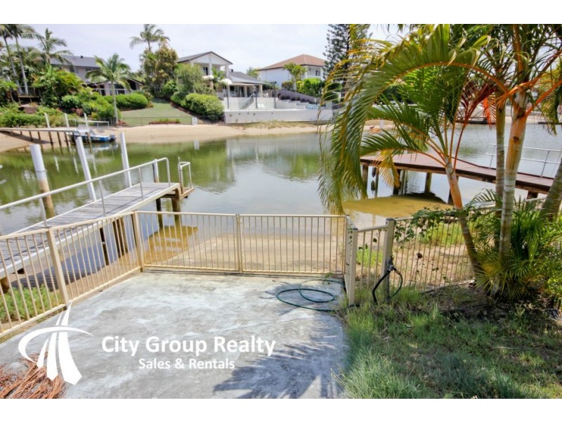12 Argyle Cres, Sorrento QLD 4217
