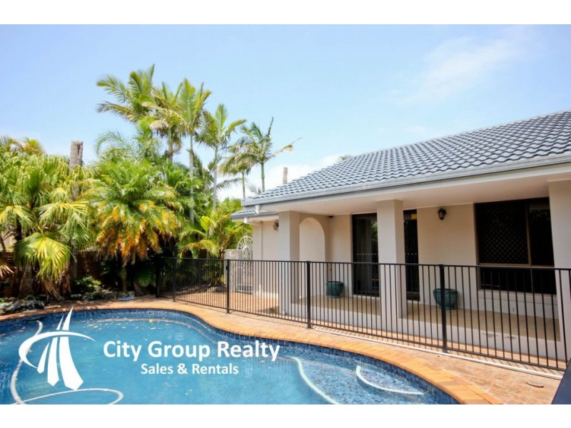 12 Argyle Cres, Sorrento QLD 4217