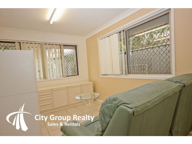 7 Brampton Court, Mermaid Waters QLD 4218