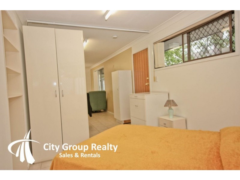 7 Brampton Court, Mermaid Waters QLD 4218