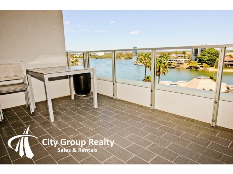 4 Wahroonga Street, Surfers Paradise QLD 4217