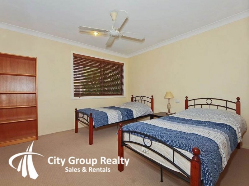 Broadbeach Waters QLD 4218