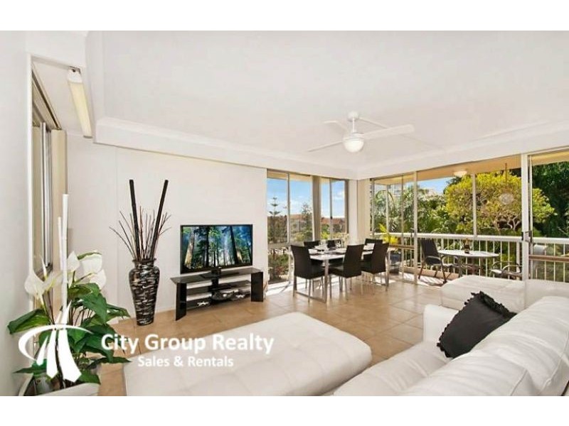 2 Federation Avenue, Broadbeach QLD 4218