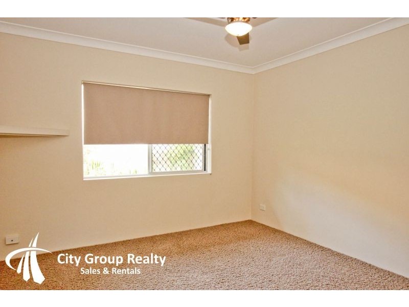 19 Sonia Street, Mermaid Waters QLD 4218