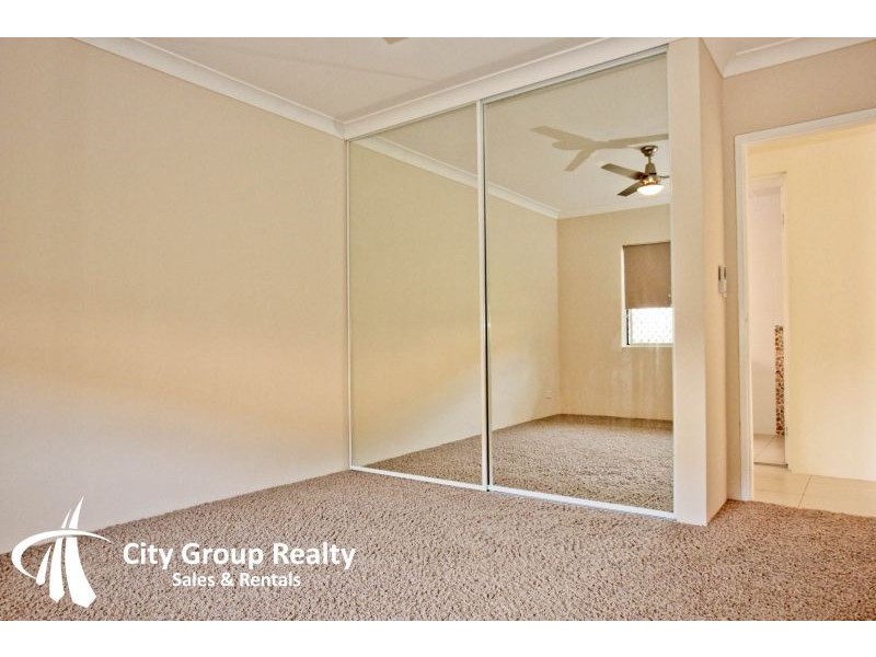 19 Sonia Street, Mermaid Waters QLD 4218