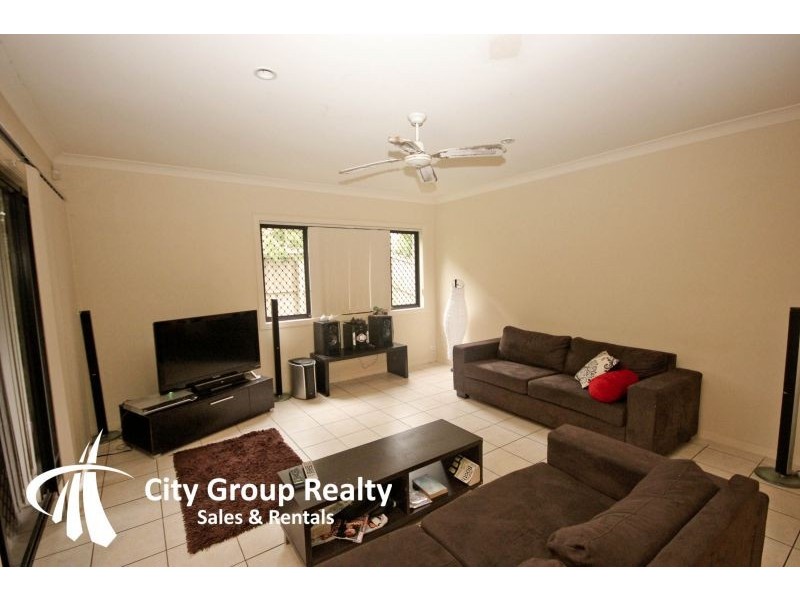 1/19 Ninth Av, Palm Beach QLD 4221