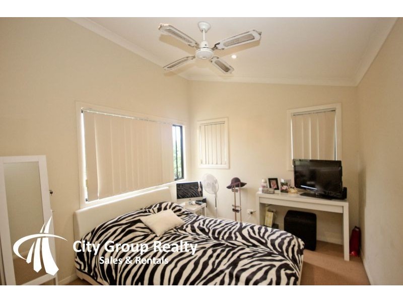 1/19 Ninth Av, Palm Beach QLD 4221