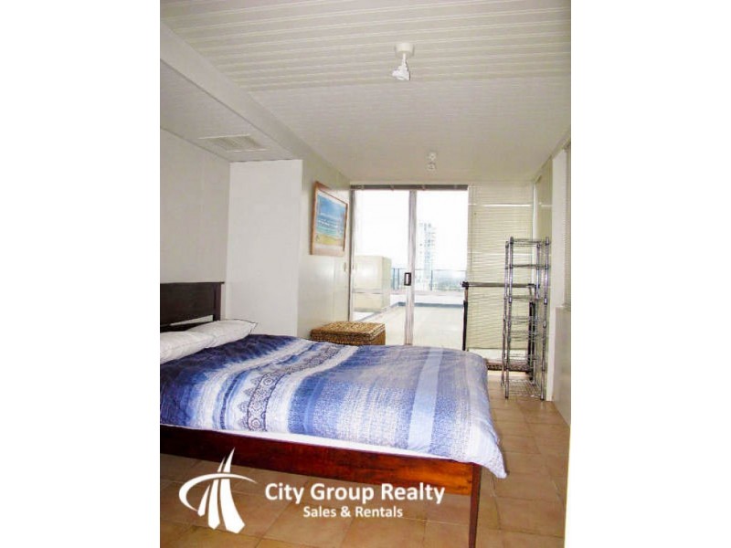 20 Old Burleigh Road, Surfers Paradise QLD 4217