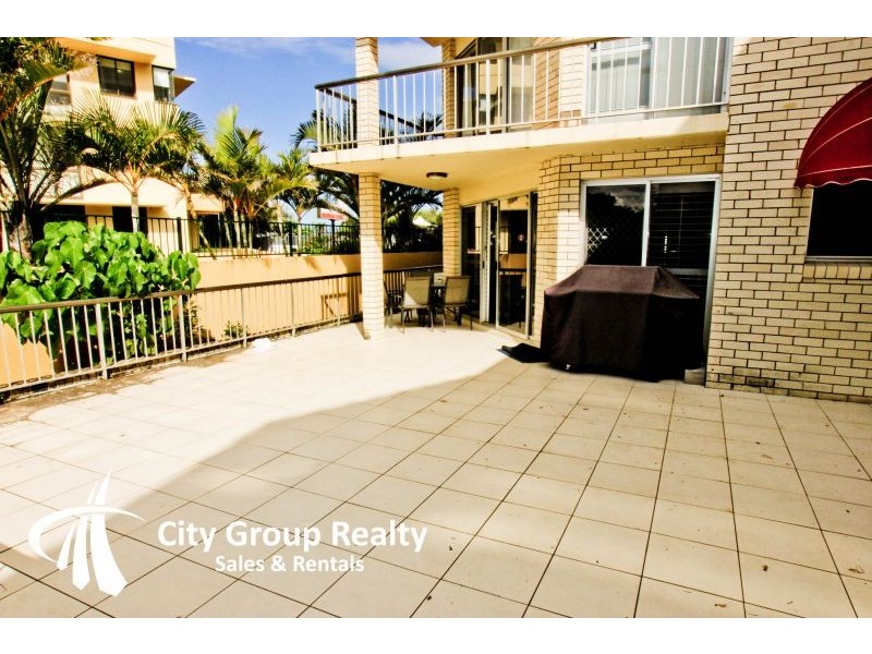 192 Ferny Avenue, Surfers Paradise QLD 4217