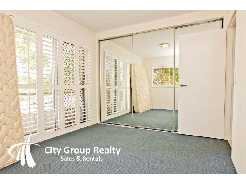 192 Ferny Avenue, Surfers Paradise QLD 4217