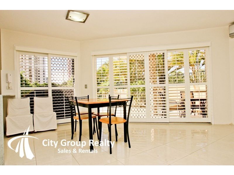 192 Ferny Avenue, Surfers Paradise QLD 4217