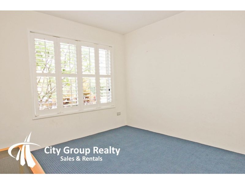 192 Ferny Avenue, Surfers Paradise QLD 4217