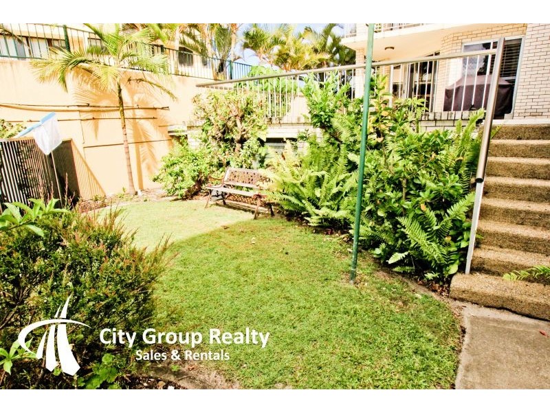 192 Ferny Avenue, Surfers Paradise QLD 4217