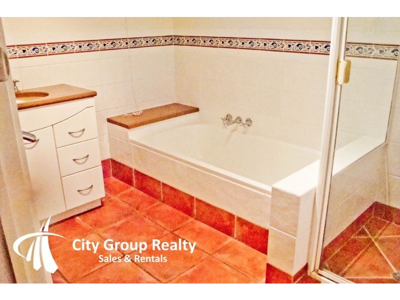 Broadbeach Waters QLD 4218