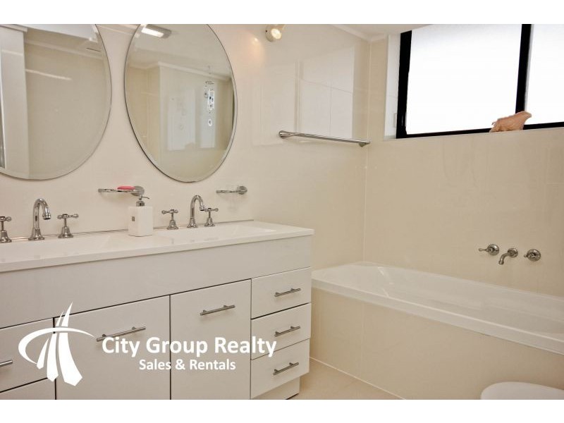 80 The Esplande, Surfers Paradise QLD 4217