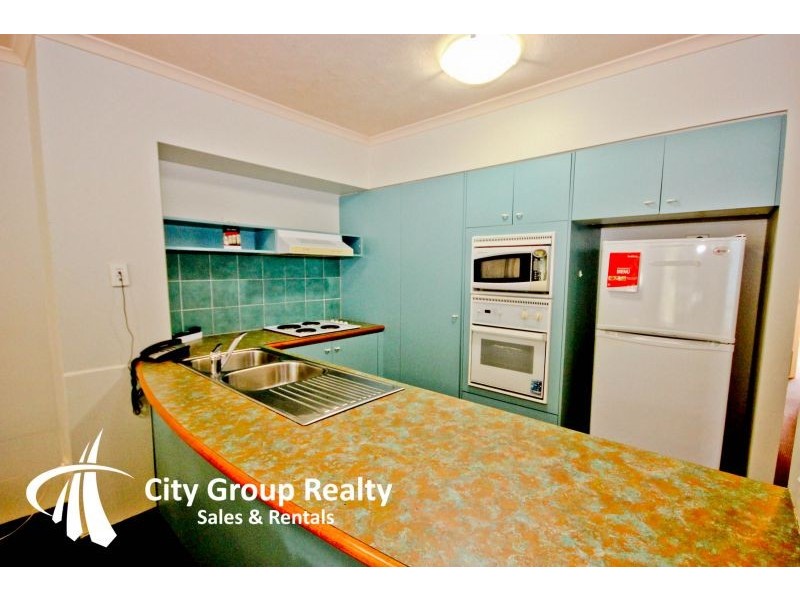 76/10 Alexandra Ave, Broadbeach QLD 4218