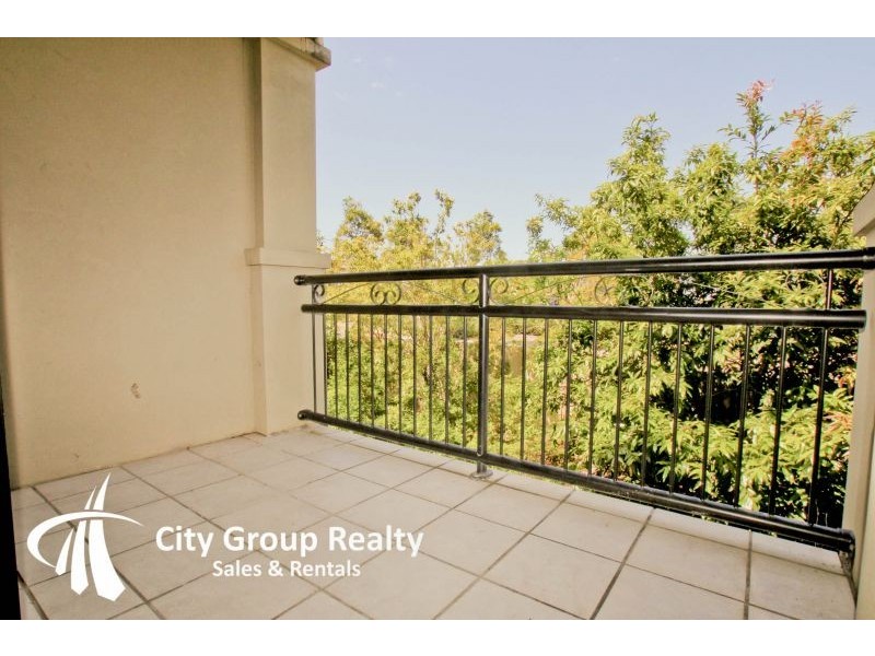 2 Geraldton Drive, Varsity Lakes QLD 4227
