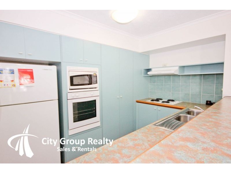 158/10 Alexandra Avenue, Broadbeach QLD 4218