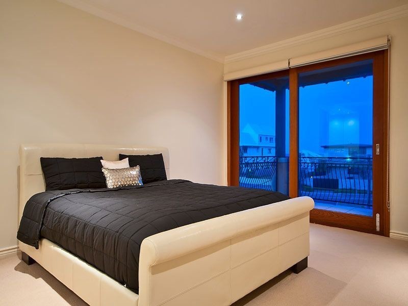 1/14 Fraser Avenue, Miami QLD 4220