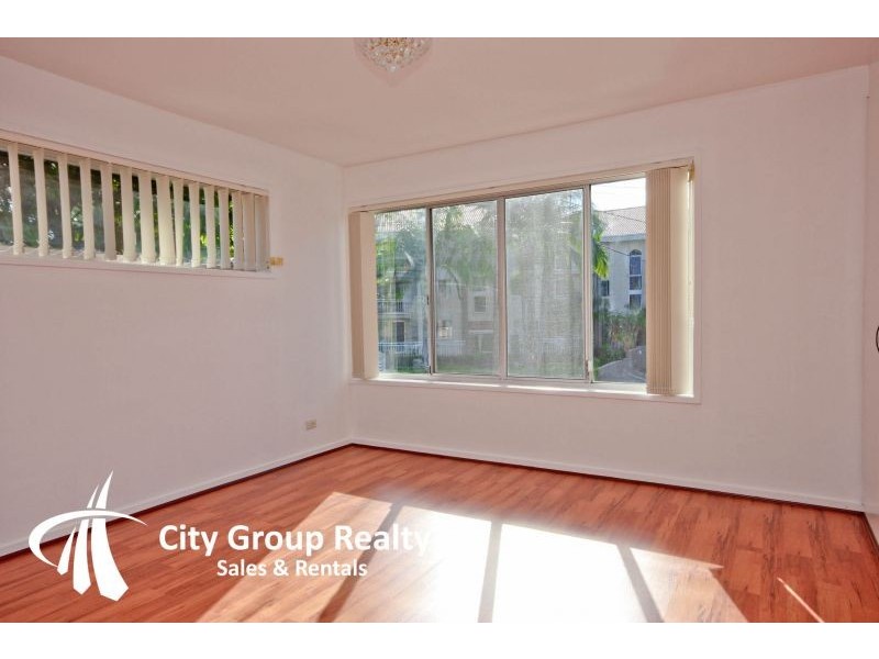 62 Paradise Island, Surfers Paradise QLD 4217