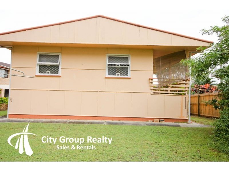 2/13 Jubilee Avenue, Broadbeach QLD 4218
